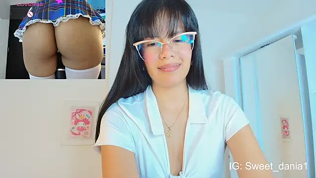 Snapshot of sweet_dania_ chatting on 03.14.25 sweet dania online show from 03.14.25