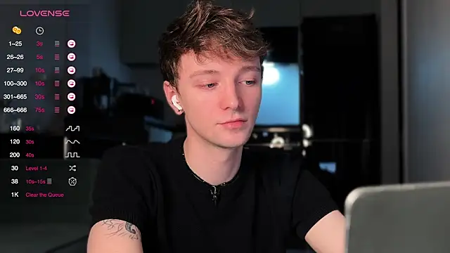 Calvin Polanski online show from 01.05.26