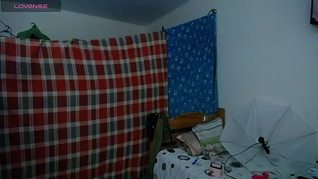 boysLittle online show from 01.09.26