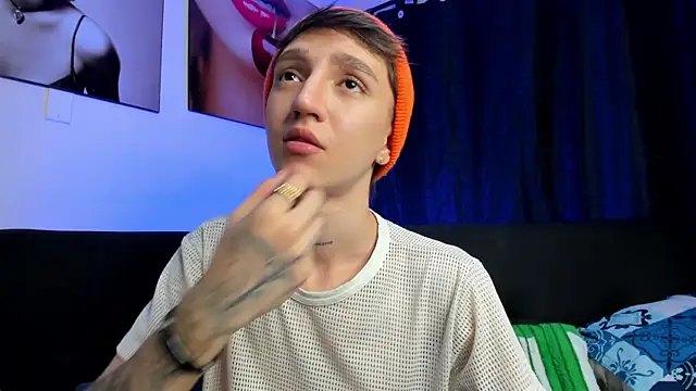 Snapshot of jeremy_salvatore chatting on 02.01.25 jeremy salvatore online show from 02.01.25