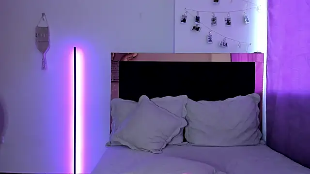 Carorosse online show from 02.21.25