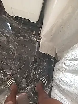 Snapshot of mario0212 chatting on 09.16.25 mario0212 online show from 09.16.25