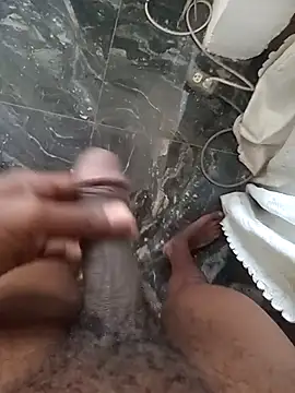 Snapshot of mario0212 chatting on 10.21.25 mario0212 online show from 10.21.25