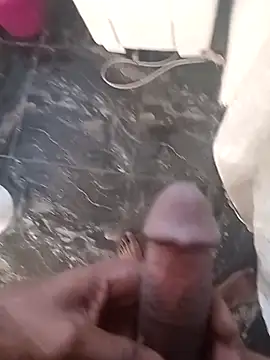 Snapshot of mario0212 chatting on 11.03.25 mario0212 online show from 11.03.25