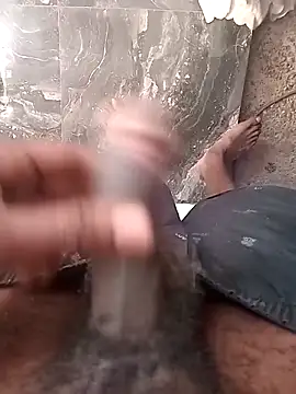 Snapshot of mario0212 chatting on 12.04.25 mario0212 online show from 12.04.25