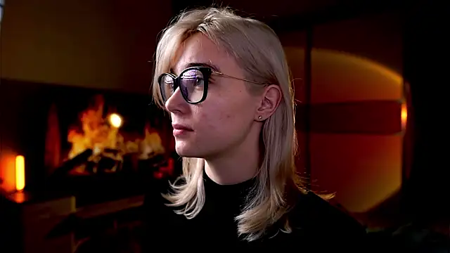 Snapshot of ileanacampbe chatting on 01.19.25 ileanacampbe online show from 01.19.25