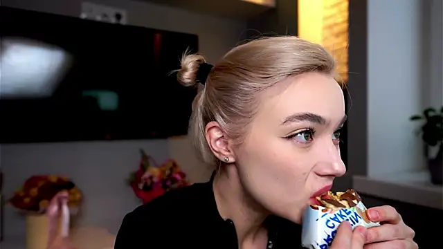 Snapshot of ileanacampbe chatting on 01.20.25 ileanacampbe online show from 01.20.25