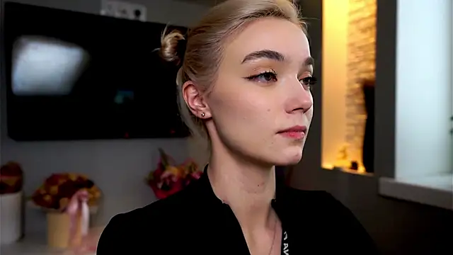 Snapshot of ileanacampbe chatting on 01.20.25 ileanacampbe online show from 01.20.25