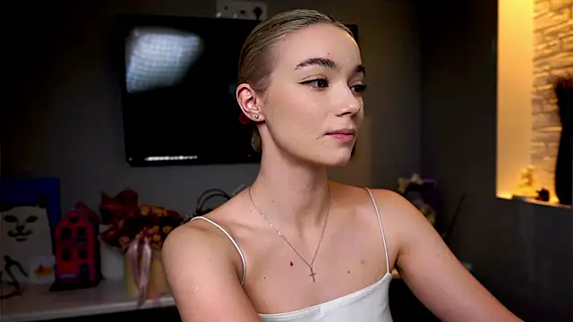 Snapshot of ileanacampbe chatting on 02.03.25 ileanacampbe online show from 02.03.25