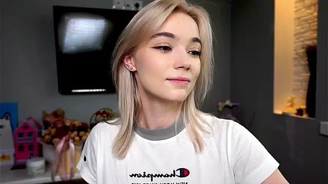 Snapshot of ileanacampbe chatting on 02.10.25 ileanacampbe online show from 02.10.25