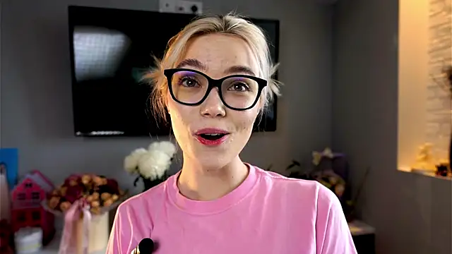 Snapshot of ileanacampbe chatting on 03.04.25 ileanacampbe online show from 03.04.25