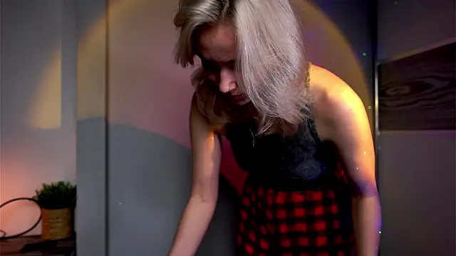 Snapshot of ileanacampbe chatting on 03.12.25 ileanacampbe online show from 03.12.25