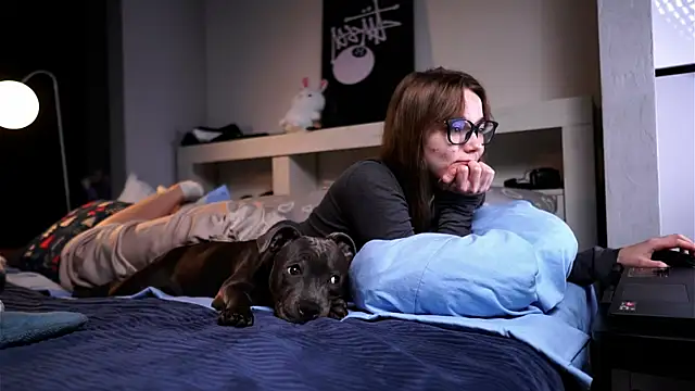 ileanacampbe online show from 11.14.25