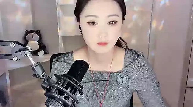 Snapshot of GUKL886 chatting on 01.12.25 GUKL886 online show from 01.12.25