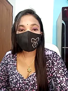 Anika-1 online show from 02.18.25