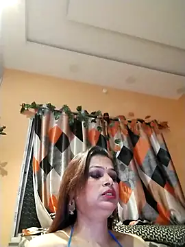 SANA-LEONI online show from 05.12.26