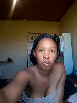 Snapshot of daddysgirly20 chatting on 02.17.25 daddysgirly20 online show from 02.17.25