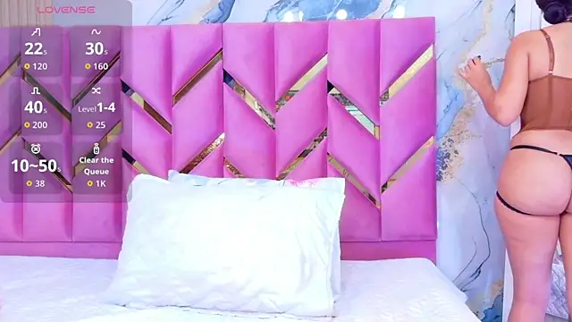 hotiergirl online show from 11.24.25