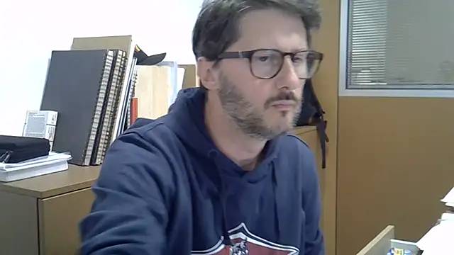 Snapshot of Cellino4 chatting on 02.08.25 Cellino4 online show from 02.08.25