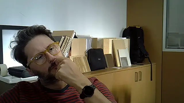 Snapshot of Cellino4 chatting on 09.30.25 Cellino4 online show from 09.30.25