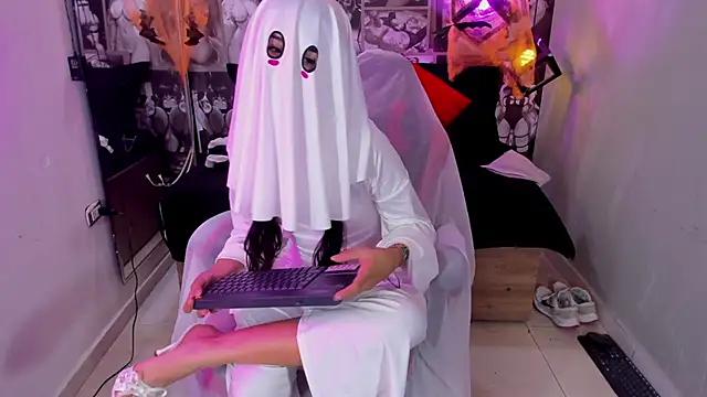Lil ceyy online show from 10.21.25