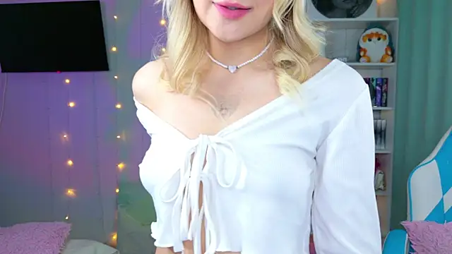 Mercedes Robinson online show from 12.05.25