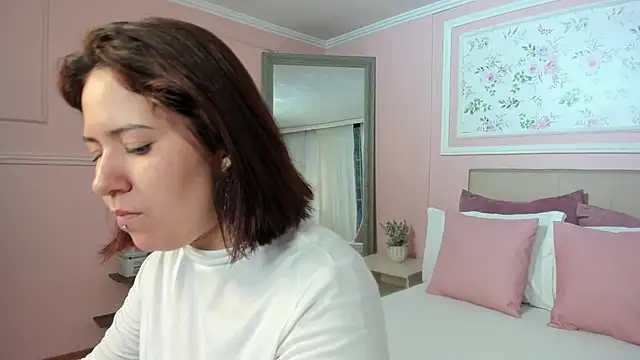 zoes milee online show from 03.04.25