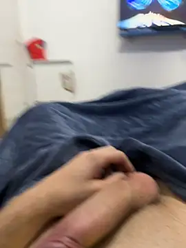 Snapshot of lucarioos06 chatting on 02.05.25 lucarioos06 online show from 02.05.25