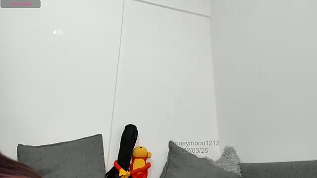 Snapshot of lemtosh chatting on 03.22.25 lemtosh online show from 03.22.25