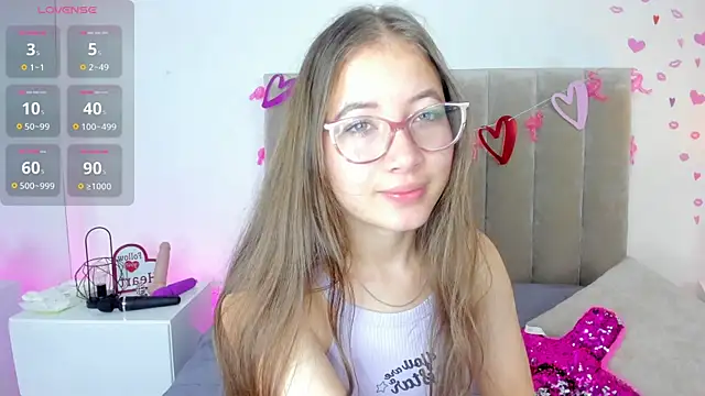 Snapshot of Dahlia_Rousse chatting on 02.15.25 Dahlia Rousse online show from 02.15.25