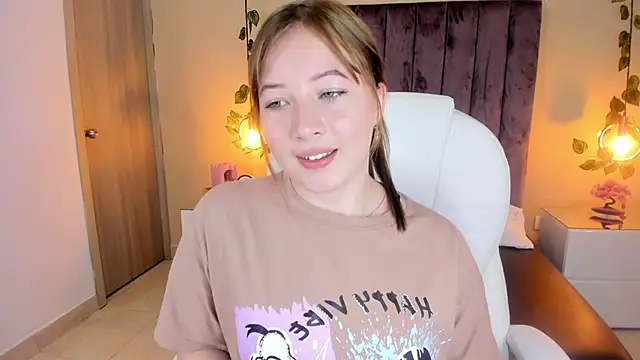 Snapshot of Dahlia_Rousse chatting on 09.28.25 Dahlia Rousse online show from 09.28.25