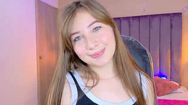 Dahlia Rousse online show from 03.25.26