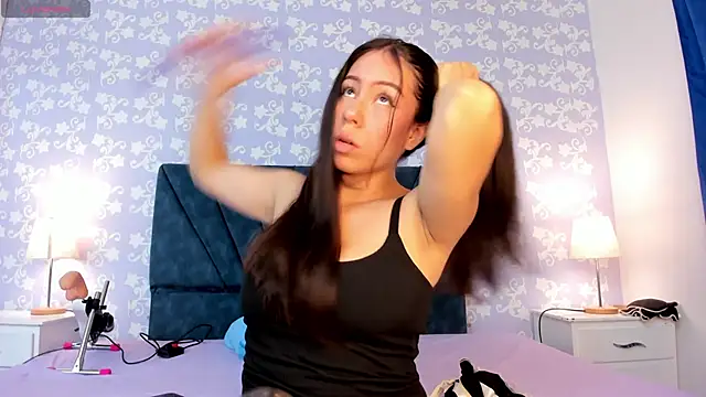 Snapshot of SalomeSimonz chatting on 01.08.26 SalomeSimonz online show from 01.08.26