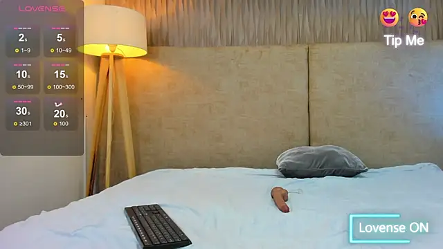 taylorsmiiith  online show from 02.26.25