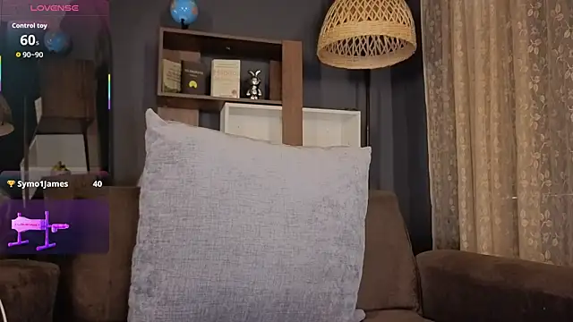 Miah Lorens online show from 04.08.26