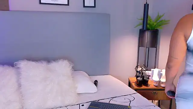 AlynAllen online show from 11.10.25