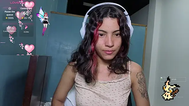 Snapshot of Lovelyamyy chatting on 11.02.25 Lovelyamyy online show from 11.02.25