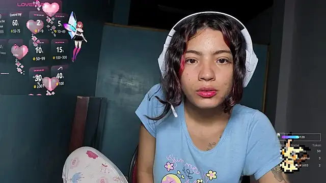 Snapshot of Lovelyamyy chatting on 11.11.25 Lovelyamyy online show from 11.11.25