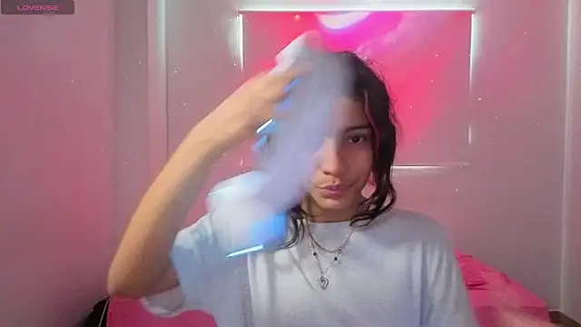 Snapshot of Lovelyamyy chatting on 11.27.25 Lovelyamyy online show from 11.27.25