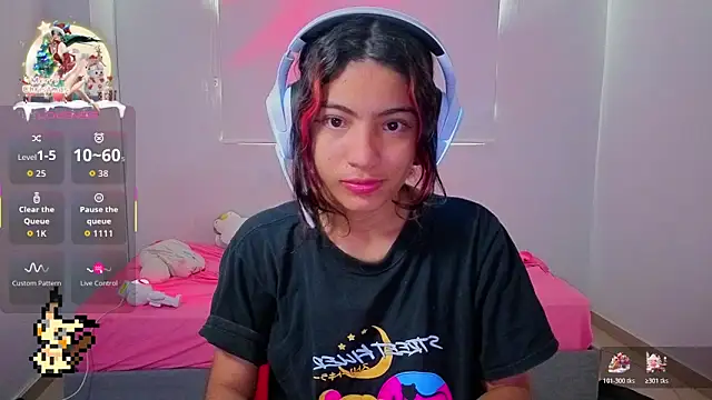 Snapshot of Lovelyamyy chatting on 12.04.25 Lovelyamyy online show from 12.04.25