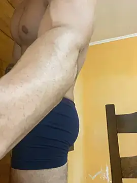 Snapshot of Lucasfit24 chatting on 01.30.25 Lucasfit24 online show from 01.30.25