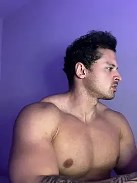 Snapshot of Lucasfit24 chatting on 02.05.25 Lucasfit24 online show from 02.05.25