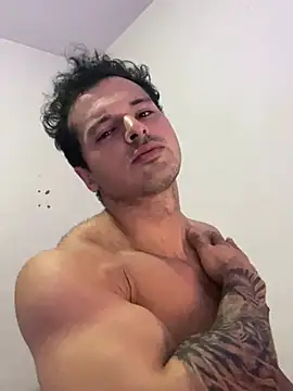 Snapshot of Lucasfit24 chatting on 02.06.25 Lucasfit24 online show from 02.06.25