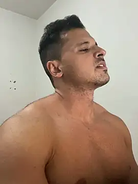 Snapshot of Lucasfit24 chatting on 02.20.25 Lucasfit24 online show from 02.20.25