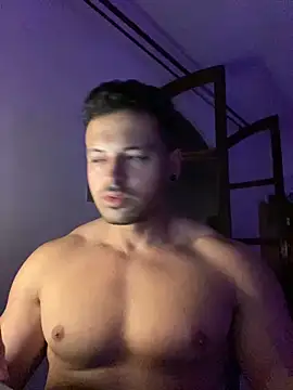 Snapshot of Lucasfit24 chatting on 02.24.25 Lucasfit24 online show from 02.24.25