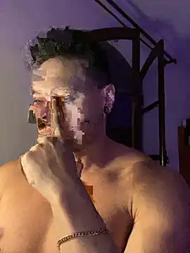 Snapshot of Lucasfit24 chatting on 02.25.25 Lucasfit24 online show from 02.25.25