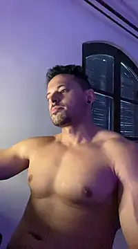 Snapshot of Lucasfit24 chatting on 02.26.25 Lucasfit24 online show from 02.26.25