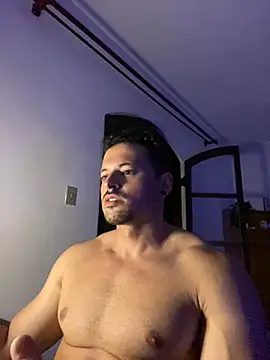 Snapshot of Lucasfit24 chatting on 03.12.25 Lucasfit24 online show from 03.12.25