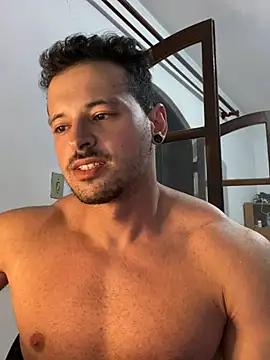 Snapshot of Lucasfit24 chatting on 03.13.25 Lucasfit24 online show from 03.13.25