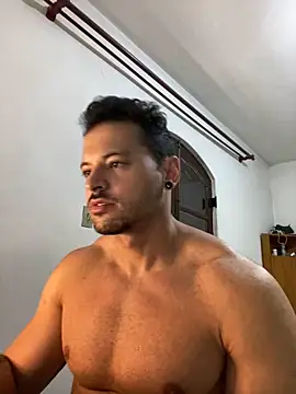 Snapshot of Lucasfit24 chatting on 03.14.25 Lucasfit24 online show from 03.14.25